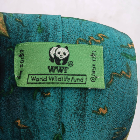 WORLD Wildlife Fund WWF Mens Neck Tie Tropical Forest Frogs 100% Silk Science - Picture 6 of 8